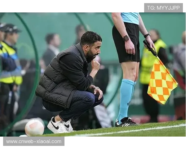 阿莫林称赞马奎尔防守稳健 关键时刻化解传中展现重要价值