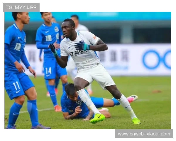 田中碧凌空抽射绝平 日本国脚英超处子球救主